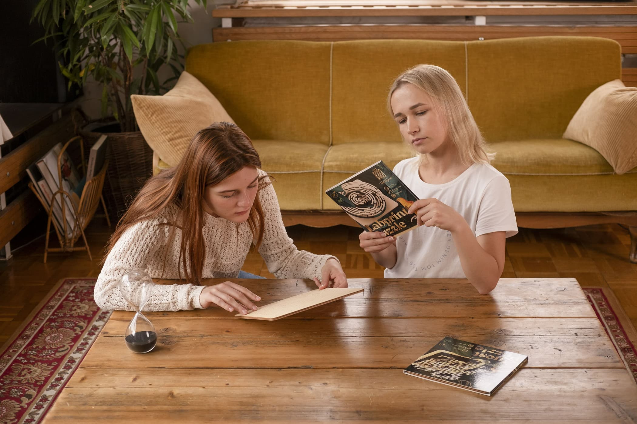 Afbeeldingen en foto's van Puzzle Set. ESC WELT.