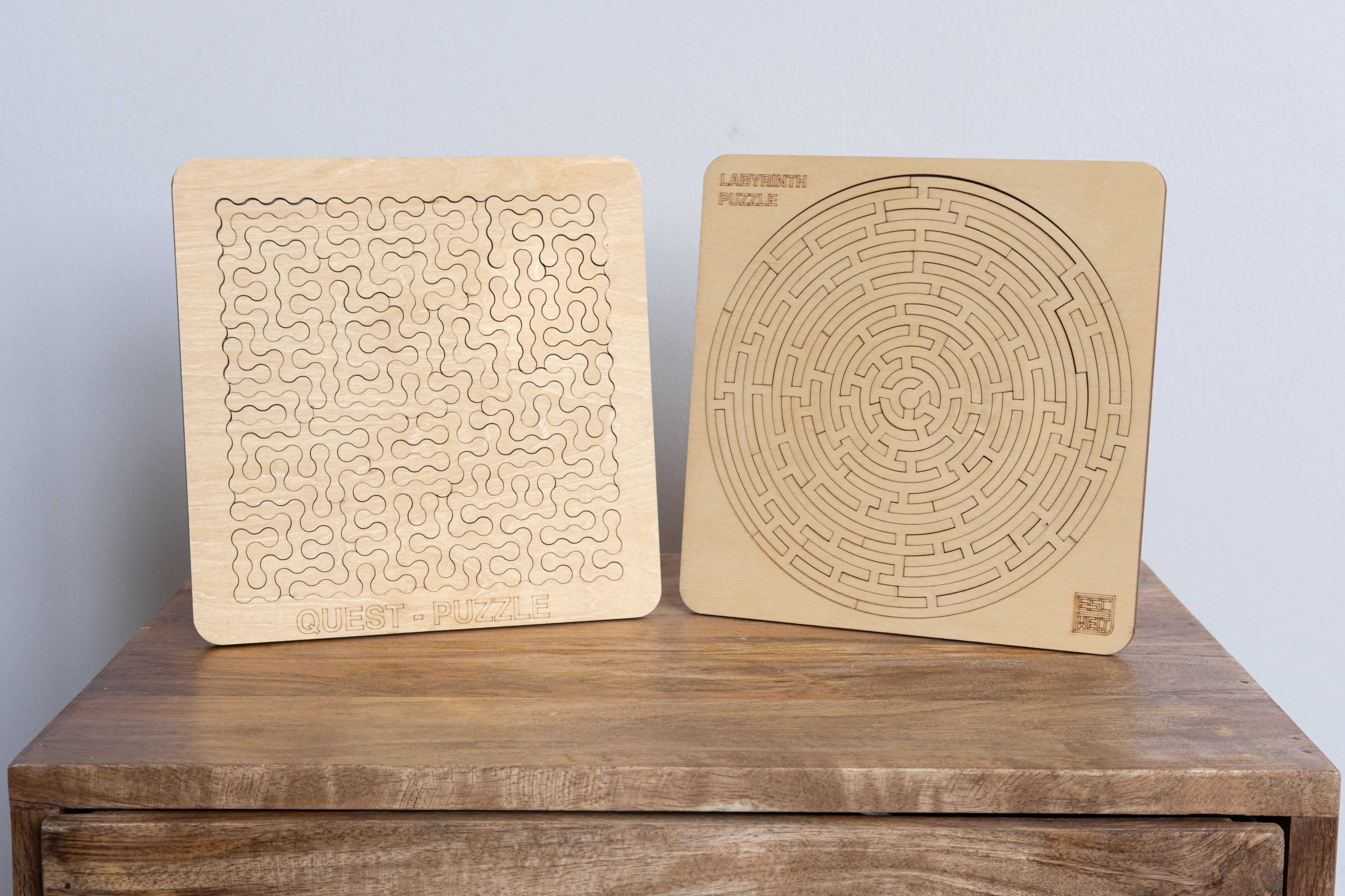 Afbeeldingen en foto's van Puzzle Set. ESC WELT.